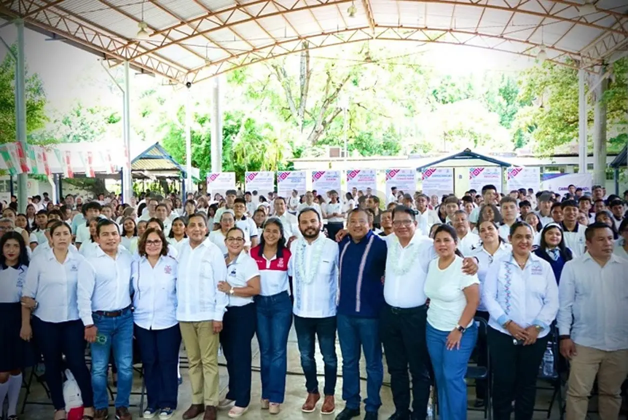 Desde Tapachula, el director general dio la bienvenida a la comunidad educativa en este nuevo ciclo escolar. CP