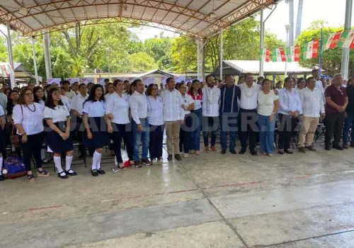 Cobach mantiene comunicación con sus planteles