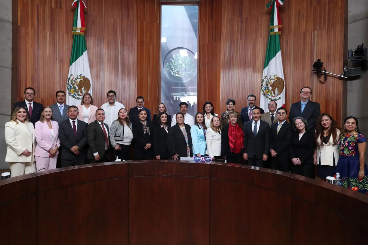 Con sus 7 integrantes, TEPJF completo luego de dos años