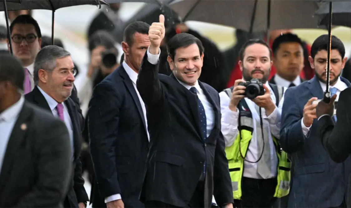 El secretario fue recibido por el canciller Juan Ramón de la Fuente; se reúne con Sheinbaum hoy miércoles. Cortesía