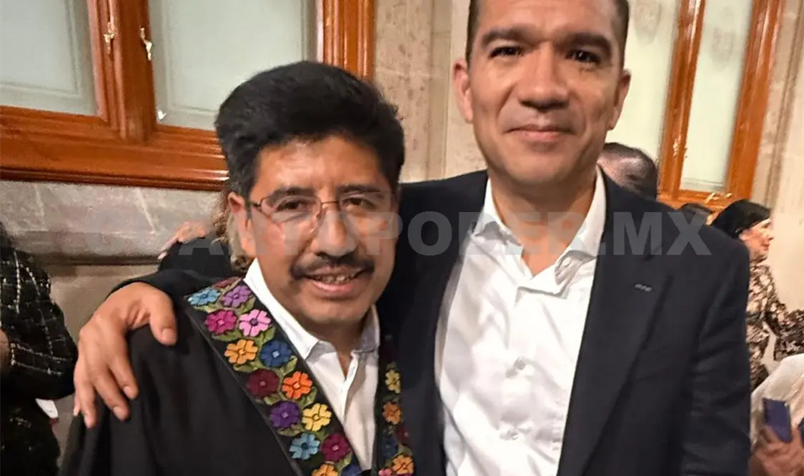 Avendaño Bermúdez junto al ministro presidente de la SCJN, Hugo Aguilar Ortiz. CP