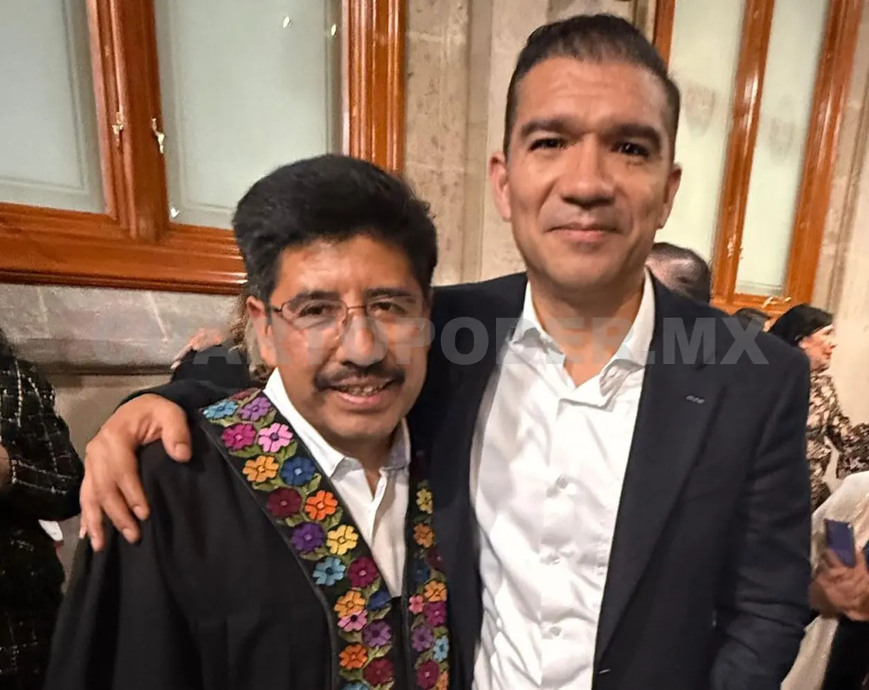 Avendaño Bermúdez junto al ministro presidente de la SCJN, Hugo Aguilar Ortiz. CP