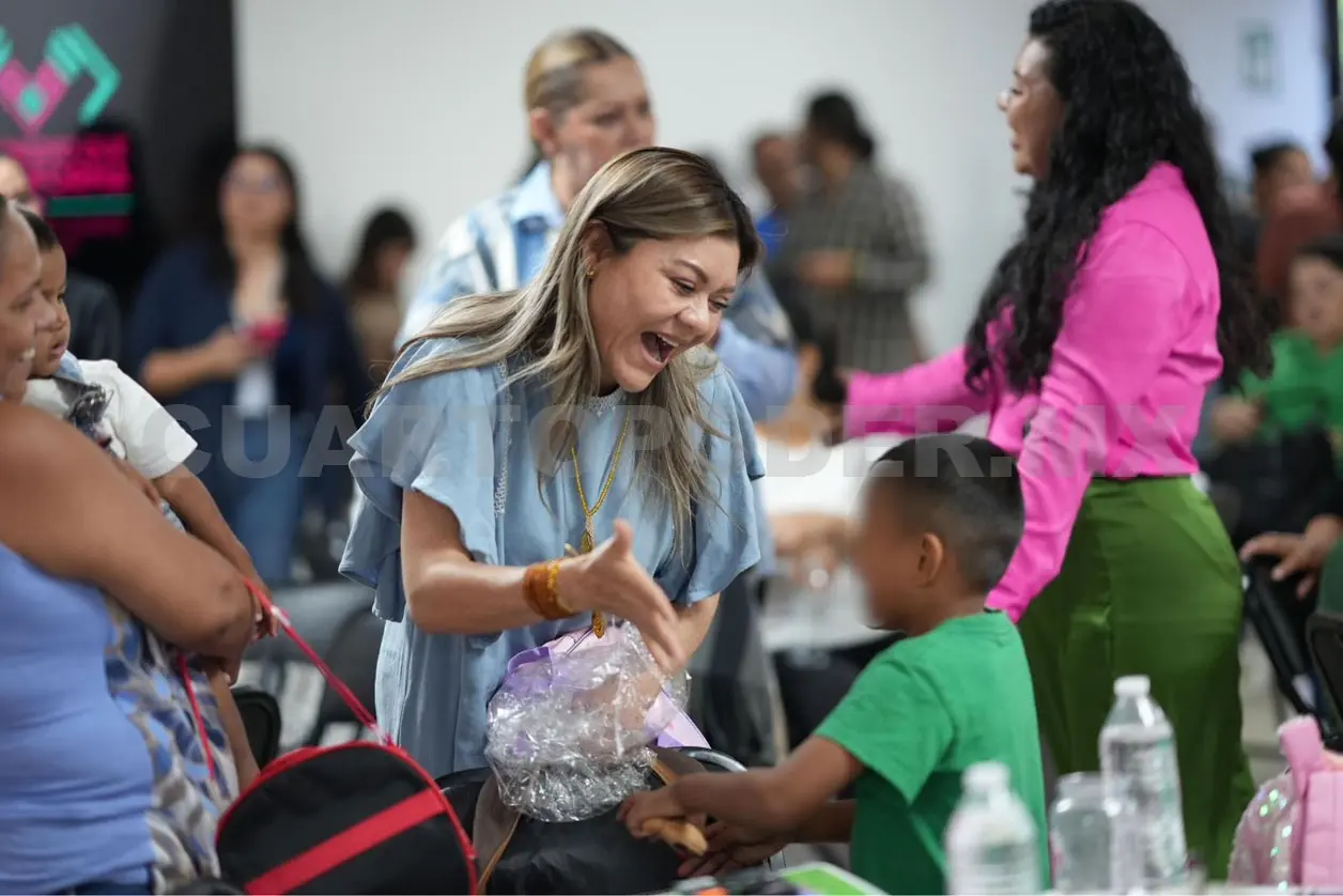Sofía Espinoza resaltó la importancia de sumar esfuerzos, para fortalecer las acciones en favor de las mujeres. CP