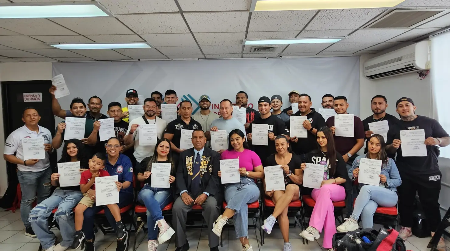 Invitó a quienes deseen involucrarse en competencias a aprovechar las oportunidades para actualizarse. Cortesía