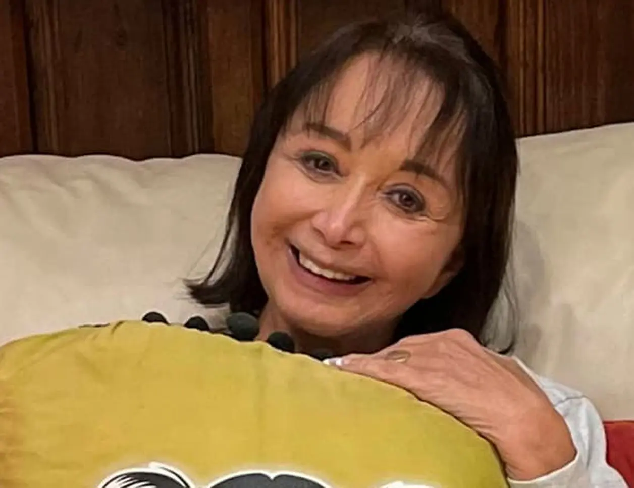“La Chilindrina” sufre aparatosa caída
