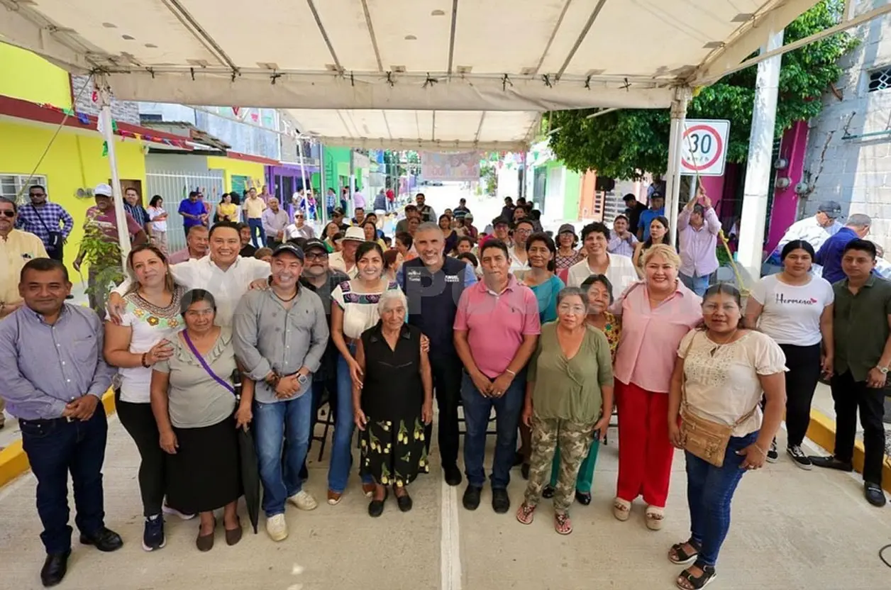Más de 180 metros lineales con concreto hidráulico y servicios básicos, como parte del programa Calles Felices. Cortesía