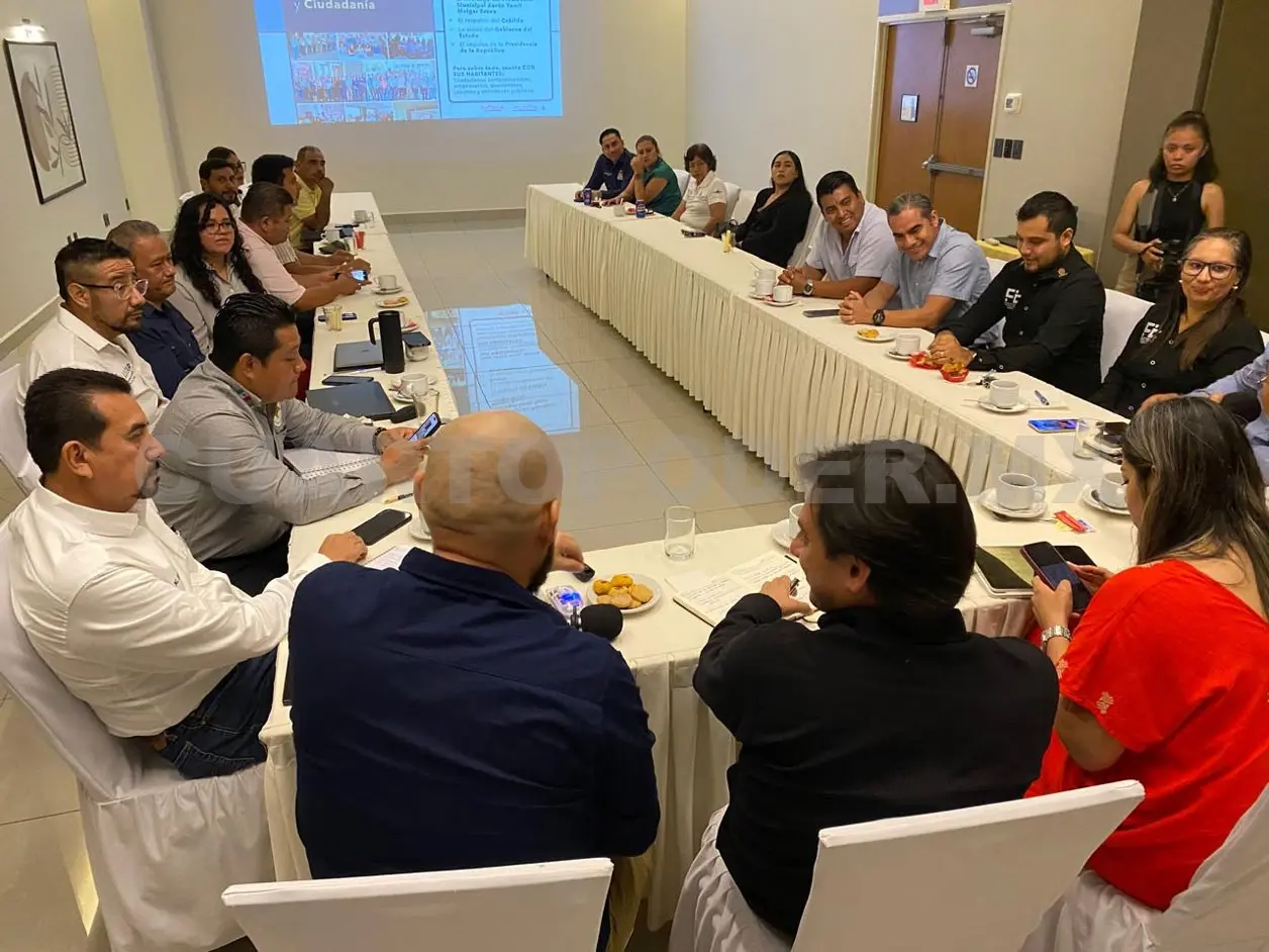 La mesa de trabajo tuvo como objetivo reconocer la oportunidad que brindan los proyectos federales. CP