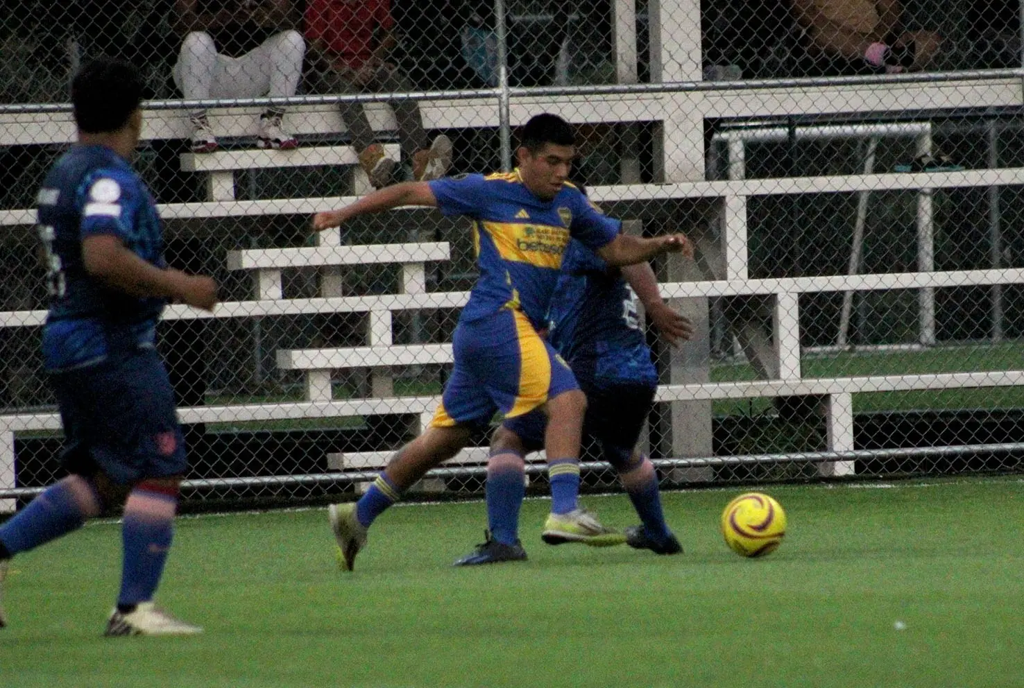 Parabrisas La Estrella Blanca desplegó su mejor Futbol en Caña Hueca y avanzó a la siguiente ronda. Cortesía