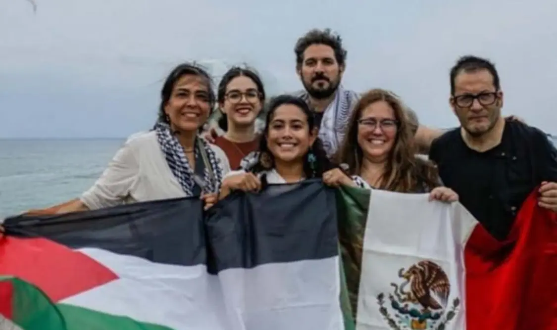 Dan seguimiento a mexicanos en flotilla humanitaria