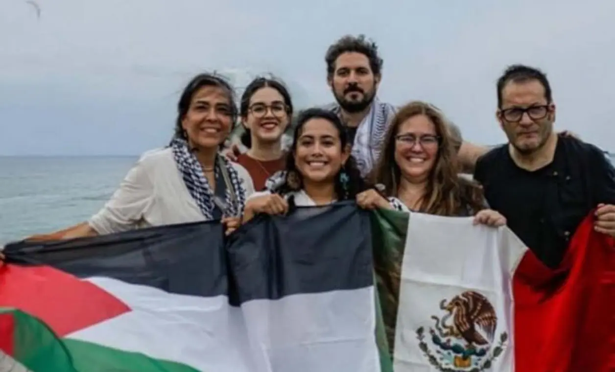 Dan seguimiento a mexicanos en flotilla humanitaria