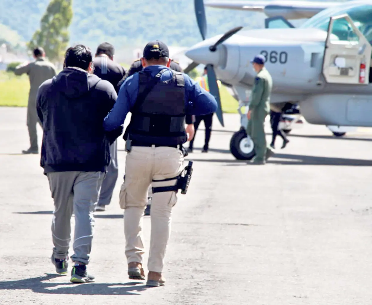 Opinan sobre extradición de “peces gordos”