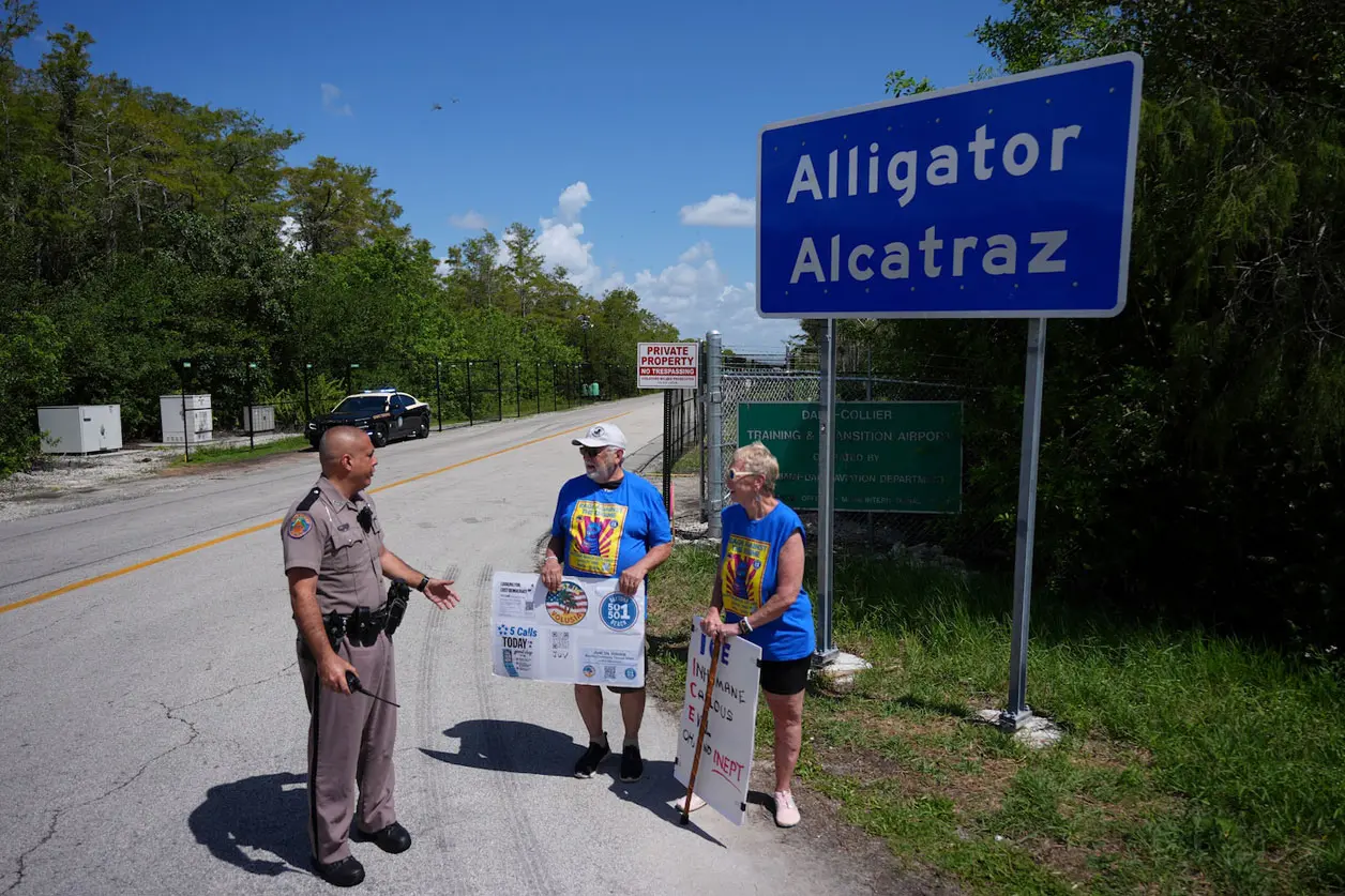 Suspenden la orden para desmantelar Alligator Alcatraz