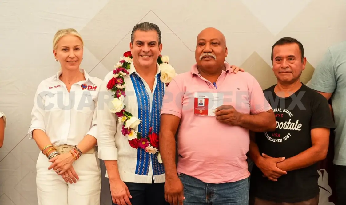 El alcalde Yamil Melgar encabezó la entrega de credenciales a jueces y policías auxiliares de la zona rural alta y baja. CP