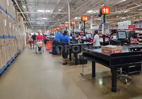 Empresas comerciales incumplen con Ley Silla en el Soconusco