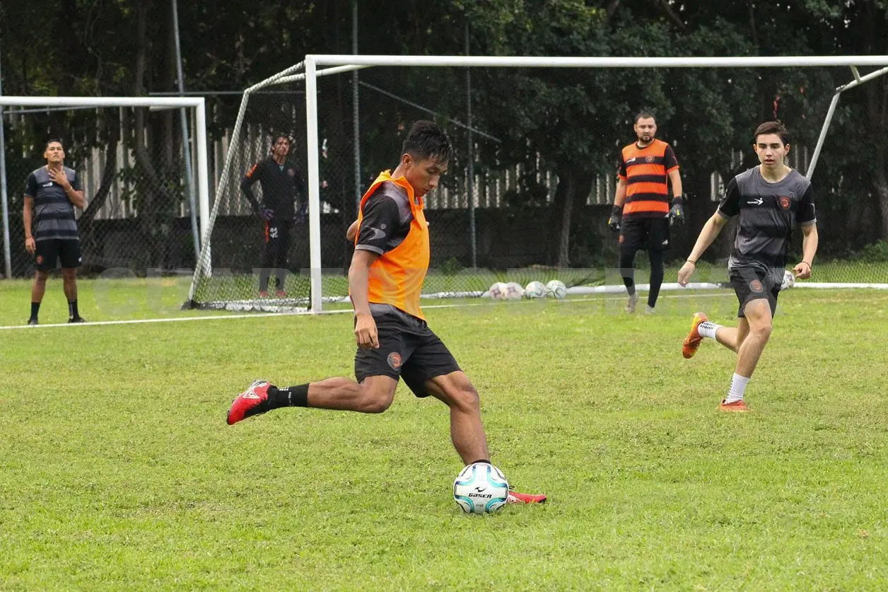 Jaguares FC puso en la cancha a dos debutantes chiapanecos en su encuentro de la jornada 2. Cortesía 
