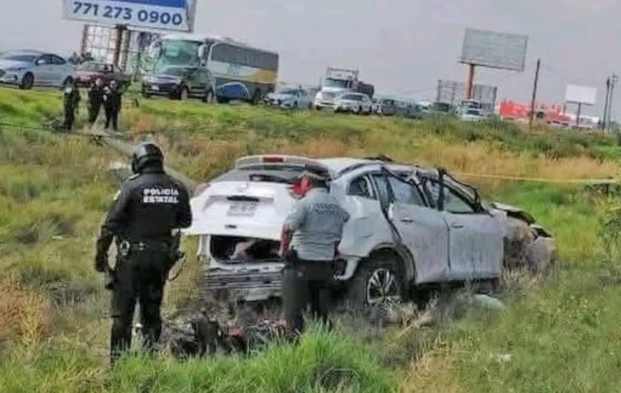 En el percance, uno de los elementos perdió la vida y dos más resultaron lesionados. Cortesía