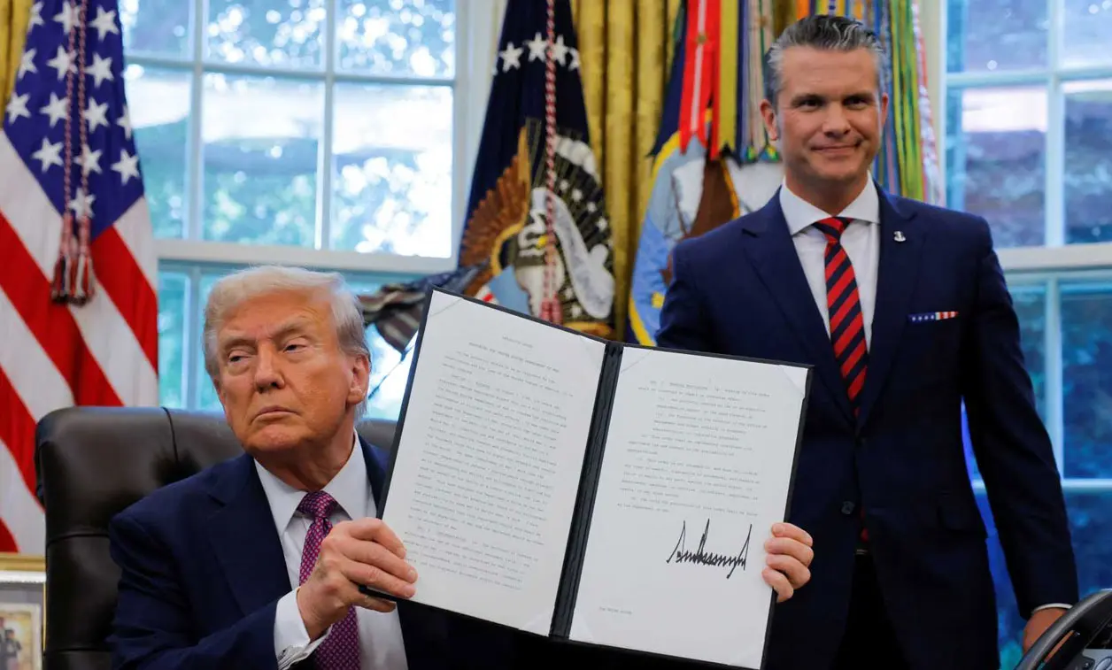 “Tenemos el mejor equipo del mundo”, dijo Donald Trump este viernes. Cortesía
