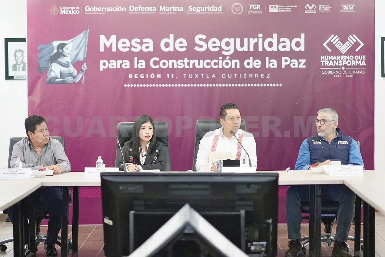 El fiscal Llaven Abarca realizó una reunión con alcaldes de la zona Metropolitana. Cortesía