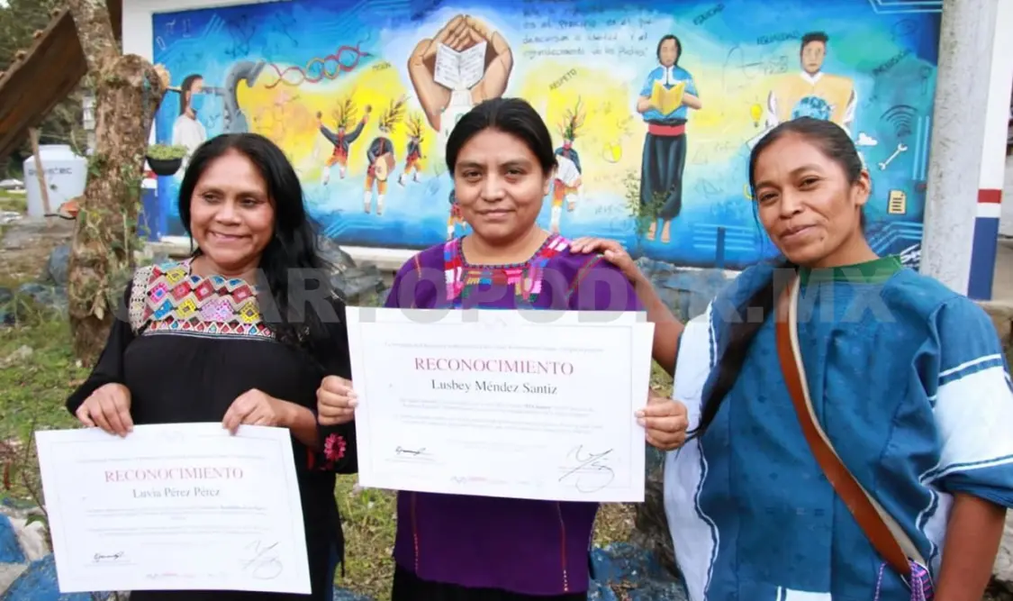 La ganadora del primer lugar agradeció el esfuerzo institucional por impulsar la lucha contra el analfabetismo. CP