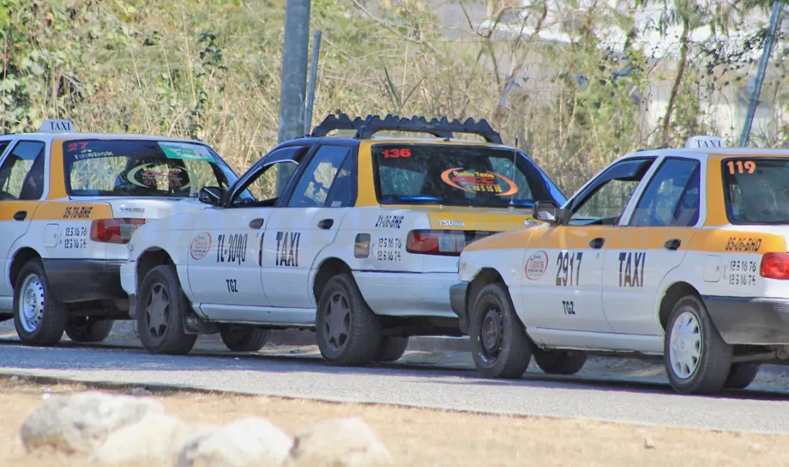 El proyecto busca competir con los taxis de aplicación. Guillermo Ramos / CP