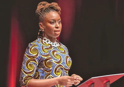 Chimamanda Ngozi vuelve a la ficción