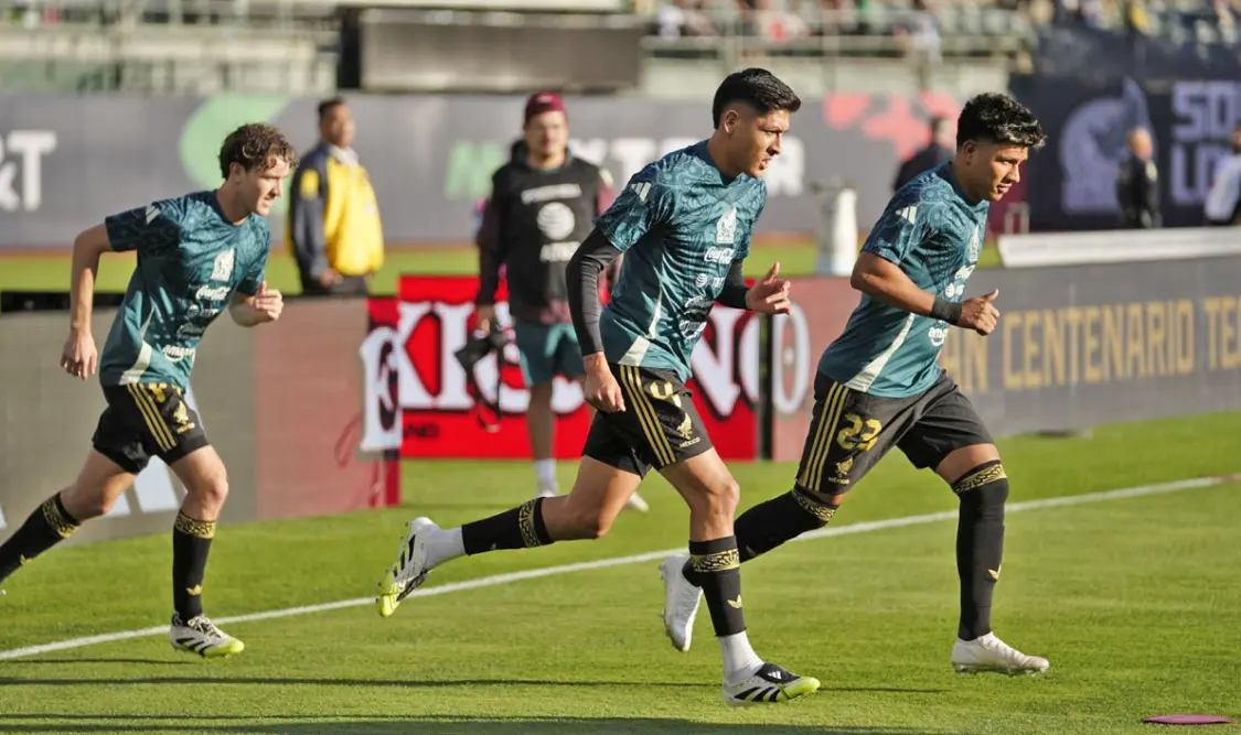 Fue hasta después de los primeros 20 minutos de juego que lograron generar peligro en el arco nipón, pero no concretaron. Agencias