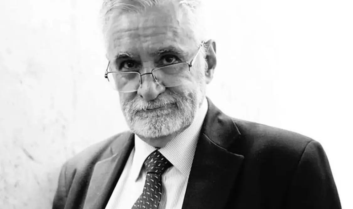 Instituciones lamentan profundamente el sensible fallecimiento del arquitecto y editor mexicano. Cortesía