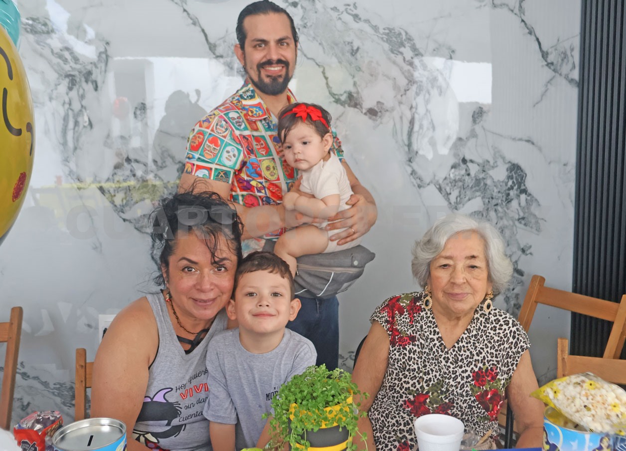 Hermanitos cumplieron años