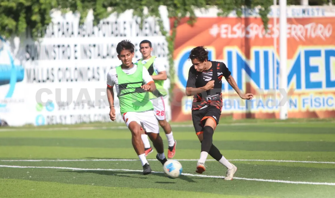 Con la ilusión de hacer un gran papel, la plantilla de Lechuzas UPGCH debuta este martes. Cortesía