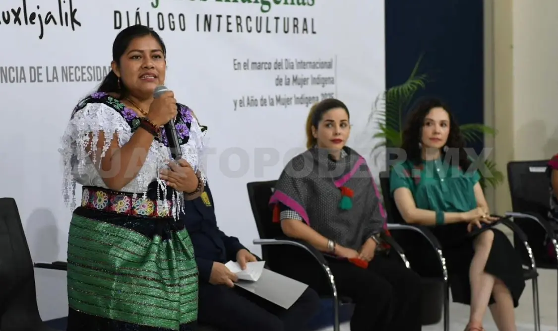 Evento contó con participación de literatas, poetisas, investigadoras y docentes de pueblos originarios. Cortesía
