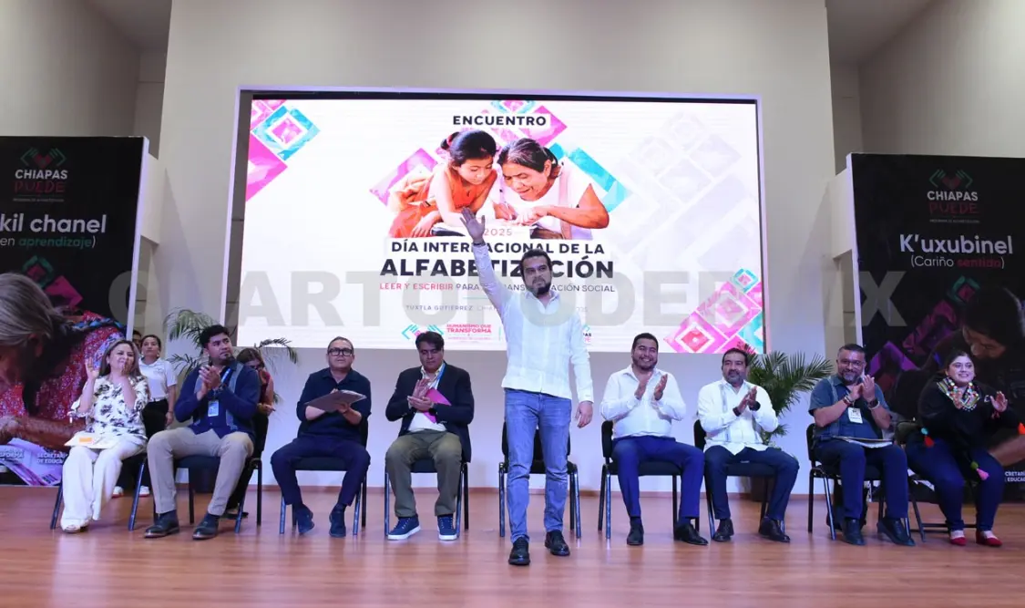 Sigue firme la meta sexenal, se dijo en el encuentro Leer y Escribir para la Transformación Social. Guillermo Ramos / CP