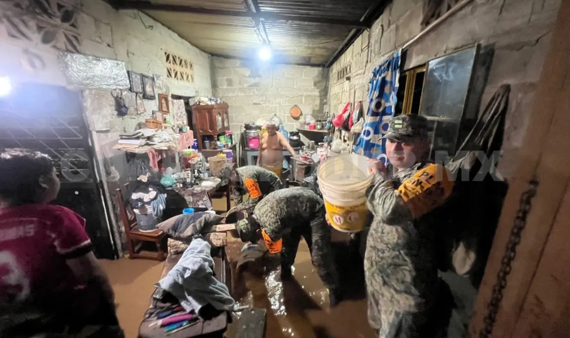 A pesar de la magnitud del fenómeno solamente diez personas fueron trasladadas a un refugio temporal por algunas horas. Rafael Victorio / CP