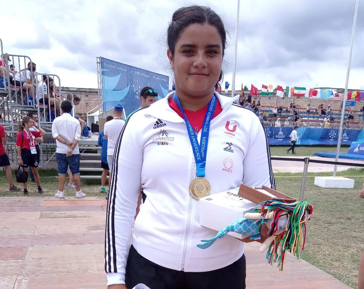 ¿Quién es Andrea Becerra, medallista en Mundial?