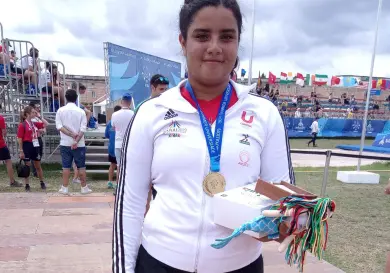 ¿Quién es Andrea Becerra, medallista en Mundial?