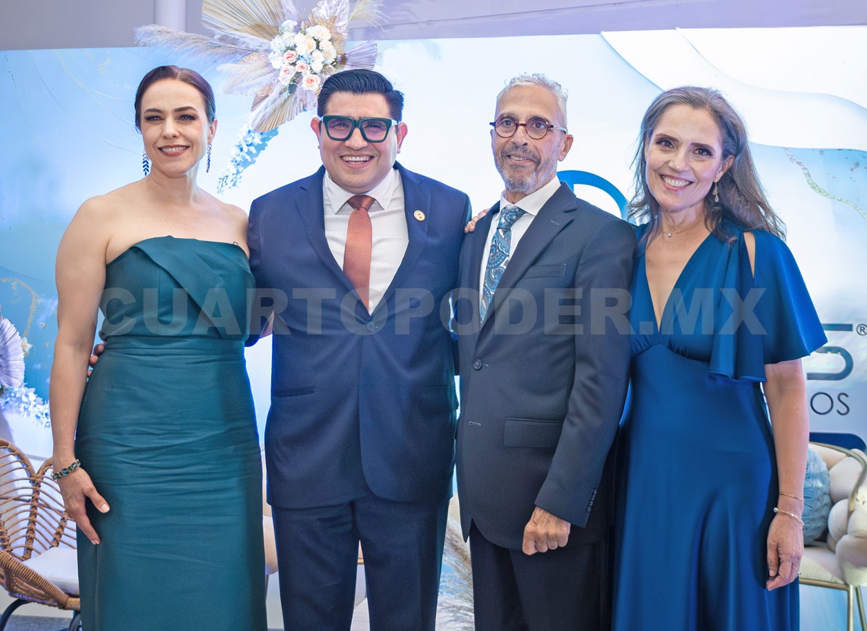 Luis Enrique y Andrés reciben reconocimientos