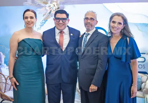 Luis Enrique y Andrés reciben reconocimientos