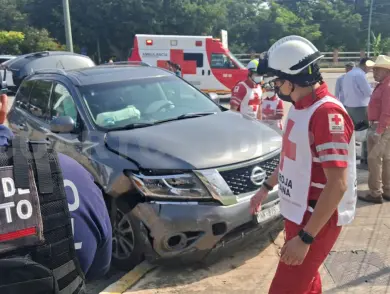 Tres lesionados en choque en La Pochota
