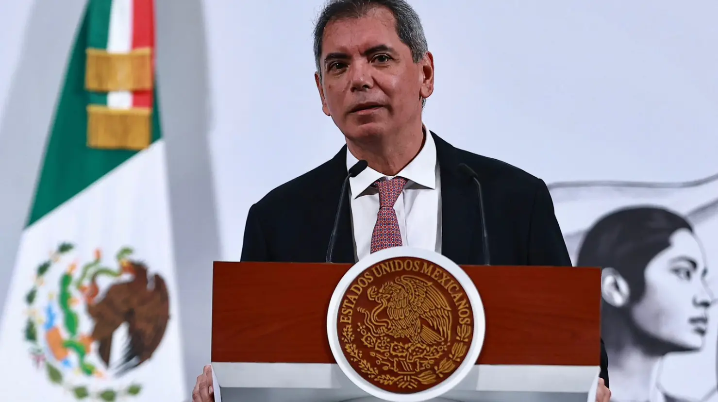 Paquete Económico va por mayor recaudación: Edgar Amador Zamora. El Universal