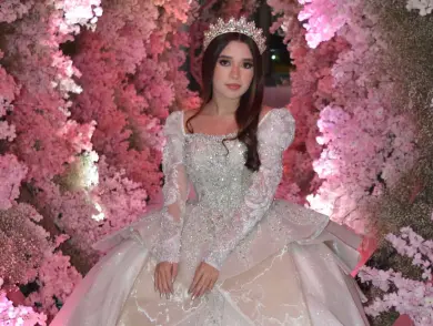Regina celebra sus XV años