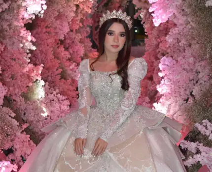 Regina celebra sus XV años