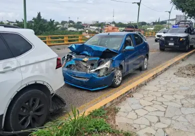 Colisión vehicular por no medir la distancia