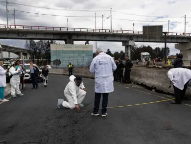 Suman 8 los muertos por explosión de pipa