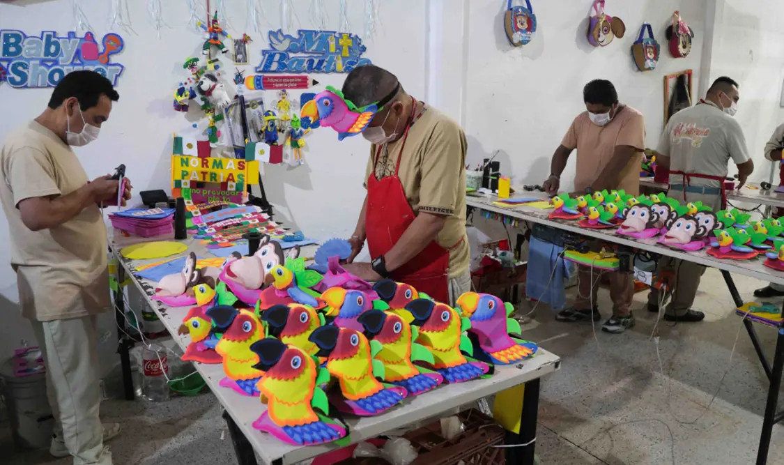 Buscan reinserción social y ser útiles trabajando
