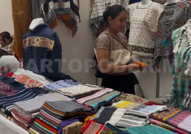 Realizan Expo Venta Artesanal del Humanismo