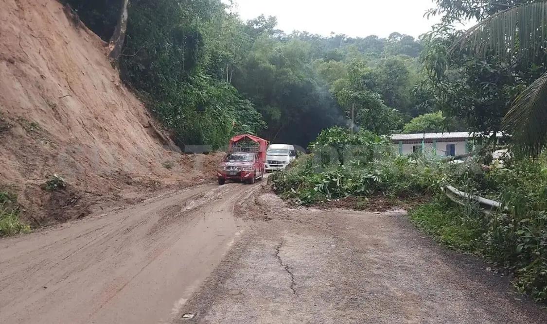 Se registran derrumbes en Huixtla-Motozintla