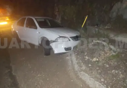 Topes recién construidos causan primer accidente