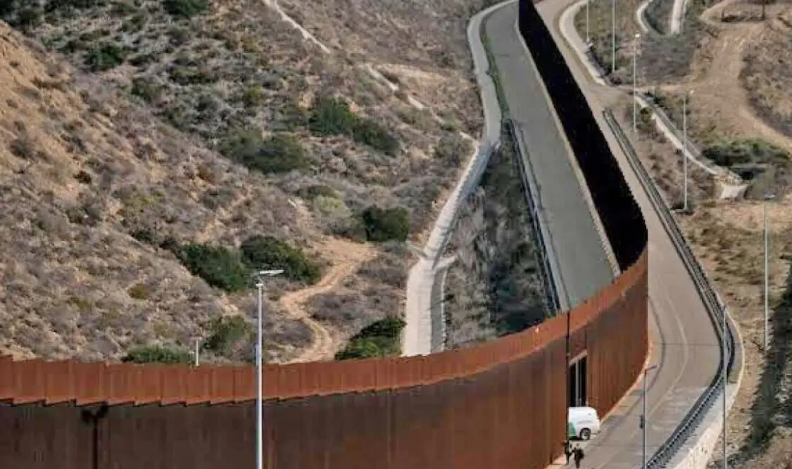El muro no es la “fórmula mágica” que resuelve la crisis migratoria, la valla tiene consecuencias negativas, sostiene el reporte. Cortesía