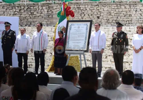 Conmemoran la Federación con llamado a la unidad