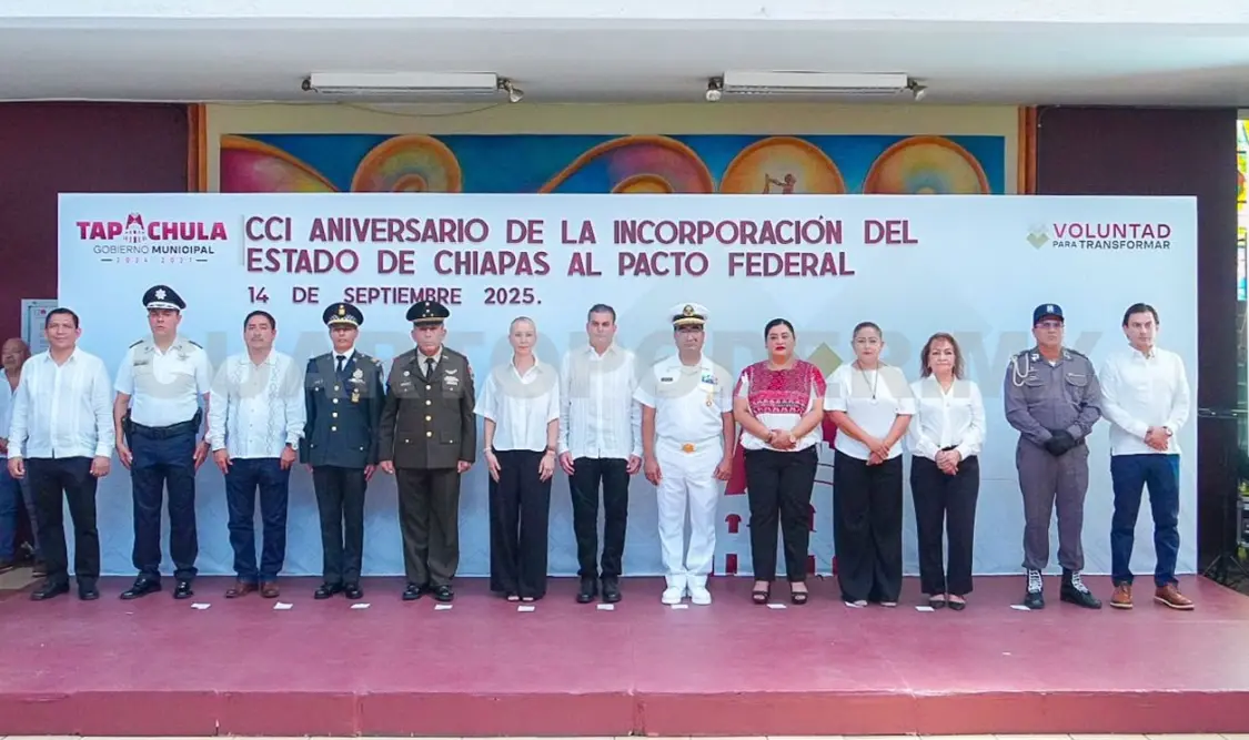 Yamil Melgar, autoridades civiles, militares y educativas, conmemoraron el CCI Aniversario de la Incorporación de Chiapas al Pacto Federal. CP
