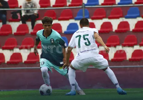 Sufren goleada en visita a Chapulineros: 1-4